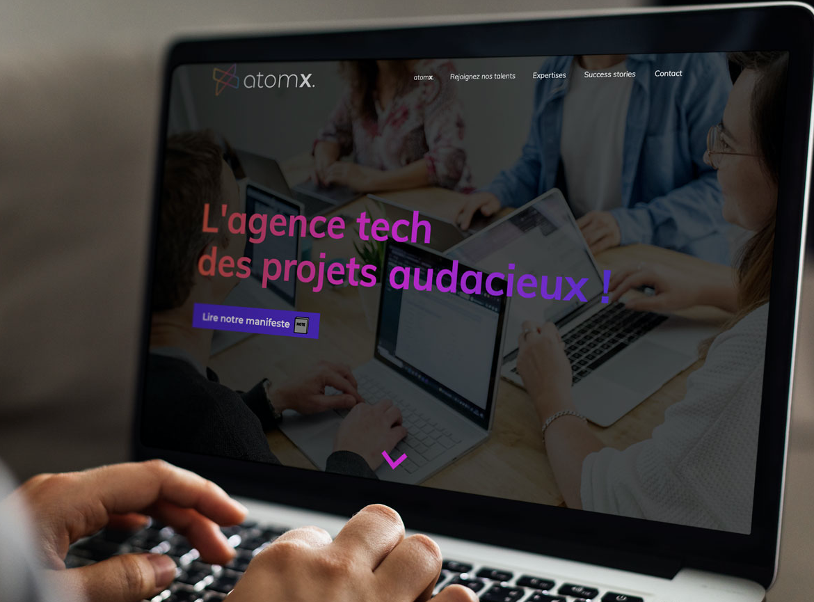 Nouvelle identité visuelle et positionnement pour la société de services atomx.